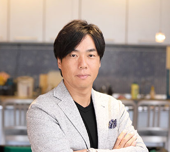 会社のメイン事業を売却し、自分の本当にほしかったサービスを開発しています。