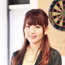 ディレクター 浅見 響子