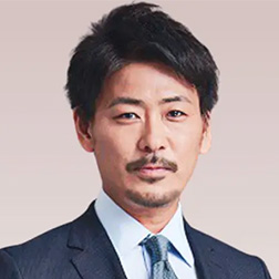 ディレクター 浅見 響子