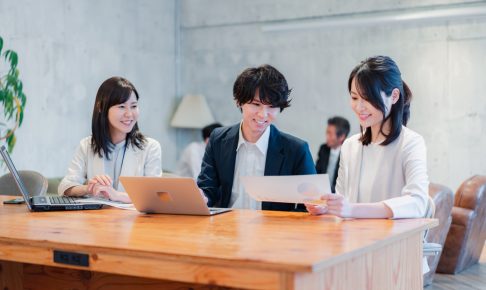 社内の円滑化に効果大！インナーブランディングのお勧めツール7選