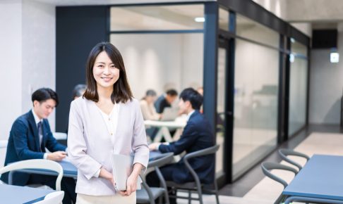 社内報で社員紹介するメリット4つ｜魅力が伝わる構成要素