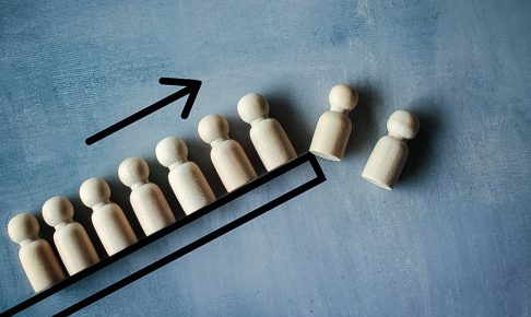 離職率が高い中小企業に多く見られる原因と具体的な解決策